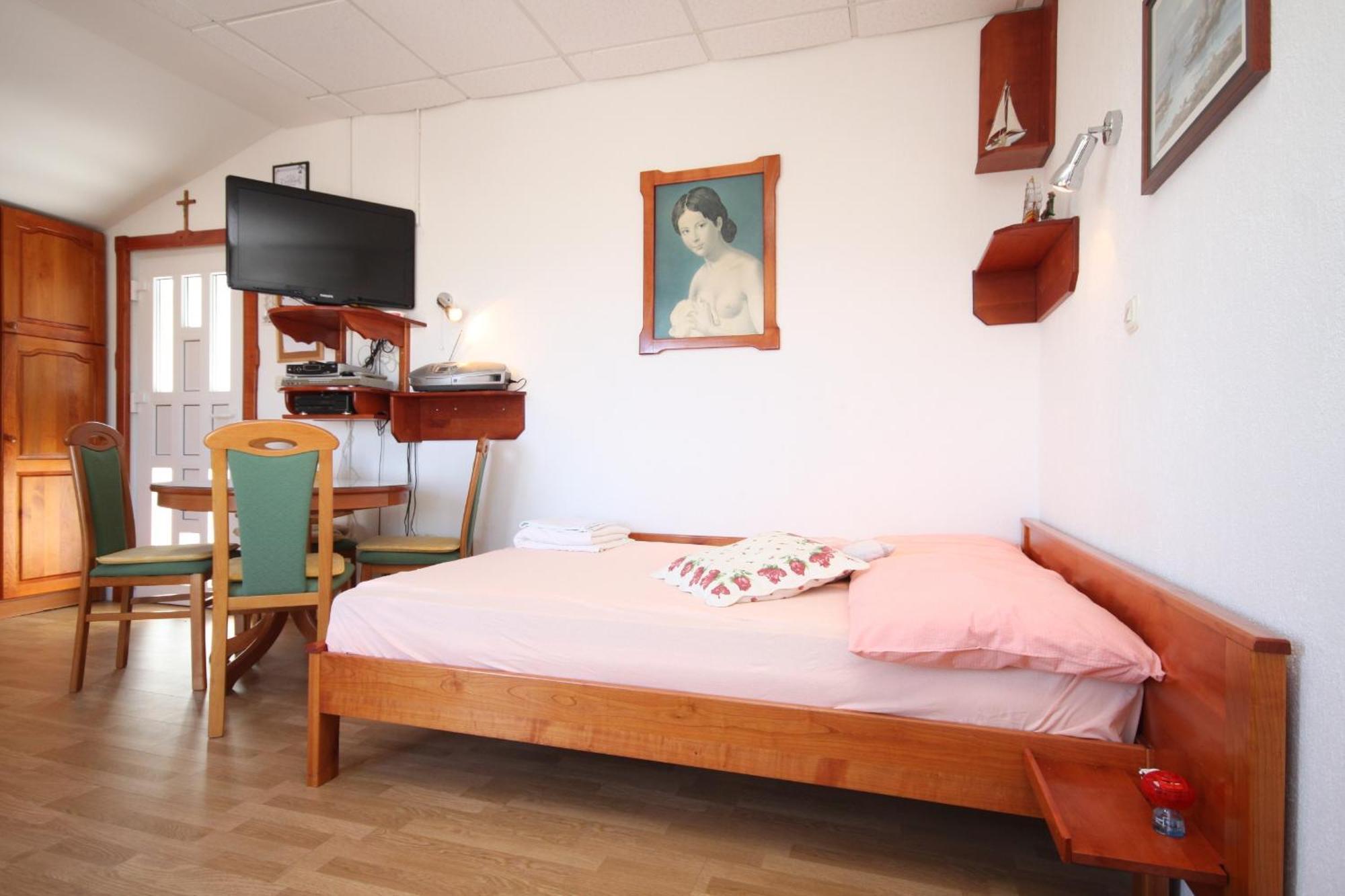 Apartments With A Parking Space Preko, Ugljan - 8224 Номер фото